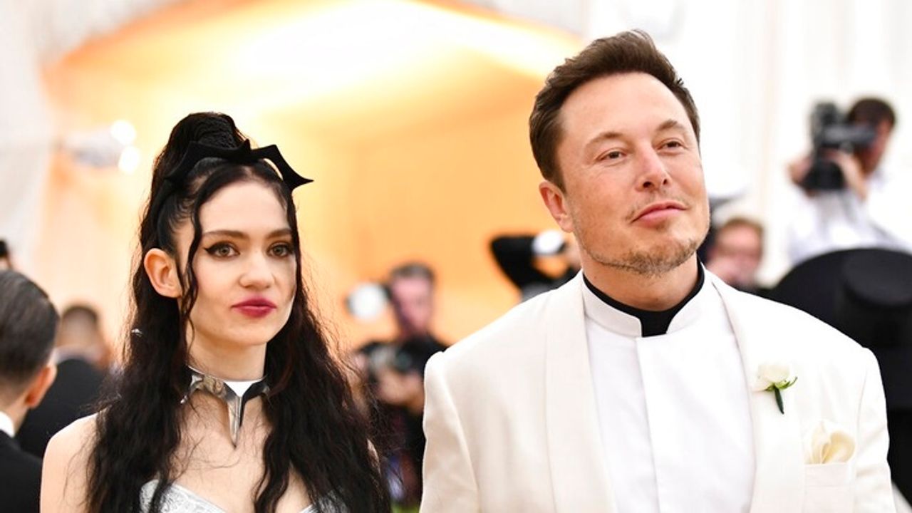 Elon Musk Sevgilisi Grimes ile Ayrıldı!